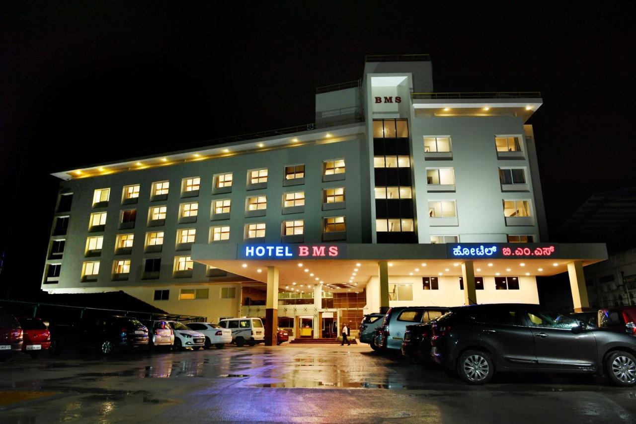 Hotel Bms Mangaluru Zewnętrze zdjęcie