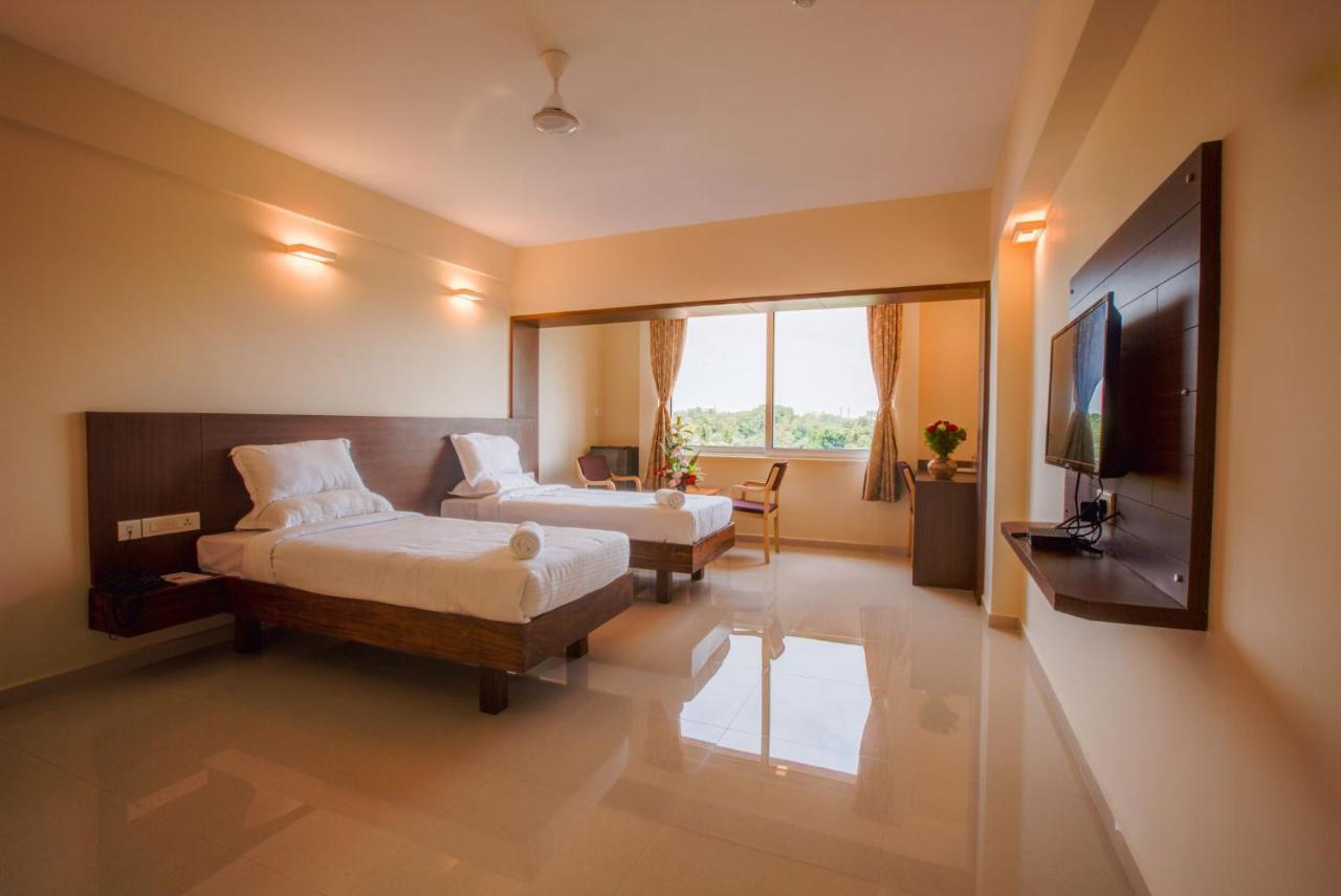 Hotel Bms Mangaluru Zewnętrze zdjęcie