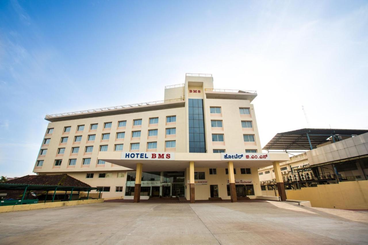 Hotel Bms Mangaluru Zewnętrze zdjęcie