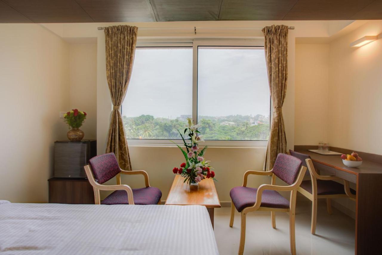 Hotel Bms Mangaluru Zewnętrze zdjęcie